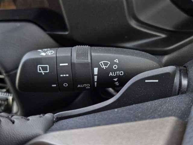 トヨタ ランドクルーザー ２５０ ZX 鹿児島県 2024(令6)年 1.6万km 黄Ⅱ モデリスタ　/ムーンルーフ　/ＪＢＬサウンドシステム　/レーダークルーズコントロール　/パノラミックビューモニター　/トヨタセーフティセンス　/ワイヤレス充電　/ダウンヒルアシストコントロール　/クロールコントロール/モデリスタパッケージ/モデリスタインテリアイルミネーションキット/モデリスタシグネチャーイルミプレート/モデリスタオーバーフェンダー(金属調塗装)/モデリスタフェンダーガーニッシュ/ブラインドスポットモニター/ビルトインETC2.0/Bluetoothオーディオ/ヘッドライトウォッシャー/アドバンストドライブ/全席シートヒーター/エアシート/D+N席パワーシート/シートメモリー/パワーバックドア/ＭＴモード付きＡＴ/パドルシフト/ヘッドアップディスプレイ/パワーヒートスイッチ/排ガス浄化スイッチ/マルチテレインセレクト/マルチテレインモニター/プッシュスタート/スマートキー/前後コーナーセンサー/前後ドライブレコーダー(ナビ連動)/ボディカラー：サンド×ライトグレーII(オプションカラー/２ＺＣ)