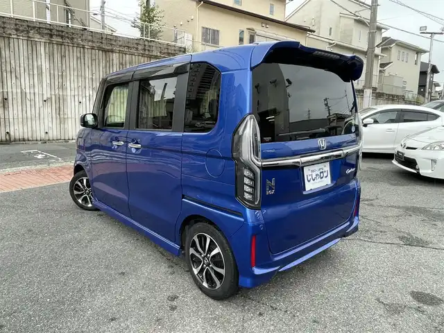 ホンダ Ｎ ＢＯＸ カスタム G EX ホンダセンシング 福岡県 2019(令1)年 8.5万km ブリリアントスポーティブルーメタリック2トーン (株)IDOMが運営する【じしゃロン八幡西店】の自社ローン専用車両になります。こちらは現金またはオートローンご利用時の価格です。自社ローンご希望の方は別途その旨お申付け下さい/純正ナビ/【Bluetooth・CD・DVD・TV】/純正アルミホイール/純正フロアマット/純正リアスポイラー/LEDヘッドライト/フロントフォグランプ/オートライト/バックカメラ/コーナーセンサー/クルーズコントロール/ETC/片側パワースライドドア