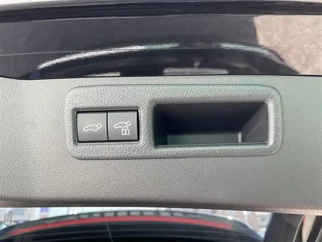 トヨタ ハリアー Z 福岡県 2020(令2)年 3.1万km プレシャスブラックパール 純正ナビ（BLUETOOTH/フルセグ)/JBLプレミアムサウンド/バックカメラ/電動リアゲート/レーダークルーズコントロ/LEDヘッドライト/オートライト/オートマチックハイビーム/ハーフレザーシート/D席パワーシート/チルトステアリング/純正19インチAW/横滑り防止装置/コーナーセンサー/レーンキープアシスト/盗難防止装置/衝突軽減システム/デジタルインナーミラー/ウィンカーミラー/スマートキー/ETC2.0/保証書