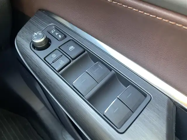 トヨタ ハリアー Z 福岡県 2020(令2)年 3.1万km プレシャスブラックパール 純正ナビ（BLUETOOTH/フルセグ)/JBLプレミアムサウンド/バックカメラ/電動リアゲート/レーダークルーズコントロ/LEDヘッドライト/オートライト/オートマチックハイビーム/ハーフレザーシート/D席パワーシート/チルトステアリング/純正19インチAW/横滑り防止装置/コーナーセンサー/レーンキープアシスト/盗難防止装置/衝突軽減システム/デジタルインナーミラー/ウィンカーミラー/スマートキー/ETC2.0/保証書