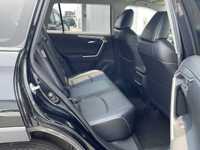 トヨタ ＲＡＶ４ G 三重県 2020(令2)年 3.5万km アティチュードブラックマイカ 社外9型ナビ(AM/FM/CD/DVD/TV/BT)/フルセグTV/バックカメラ/BSM/ビルトインETC/ステアリングヒーター/レザーシート/D席パワーシート/前席シートヒーター/前後ドライブレコーダー/コーナーセンサー/レーダークルーズコントロール/電子パーキング/USB給電ポート/オートハイビーム/LEDヘッドライト/革巻きステアリング/純正フロアマット/電動リヤゲート/電動格納ミラー/禁煙車