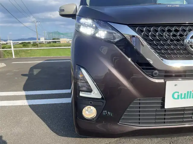 日産 デイズ ハイウェイスターX 佐賀県 2019(令1)年 3万km フローズンバニラパール/アッシュブラウンM 純正SDナビ/・フルセグTV/AM/FM/CD/SD/Bluetooth/アラウンドビューモニター/ISOFIX対応/革巻きステアリング/ステアリングリモコン/純正14インチアルミホイール/純正LEDヘッドライト/純正フォグライト/純正フロアマット/純正ドアバイザ―/新車保証書/取扱説明書/スペアキー１本/エマージェンシーブレーキ/車線逸脱警報/クリアランスソナー