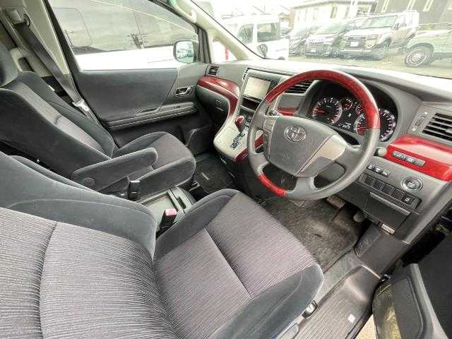 トヨタ ヴェルファイア 2．4Z 岩手県 2008(平20)年 6万km ダークブルーマイカ 純正ＨＤＤナビ　フルセグＴＶ／ＣＤ／ＤＶＤ　/バックカメラ　/フリップダウンモニター　/スペアキー有　/片側パワースライドドア　/ＥＴＣ　/二列目オットマン　/ＷＡＣ　/ステアリングリモコン　/ＡＷ：ＴＲＤ