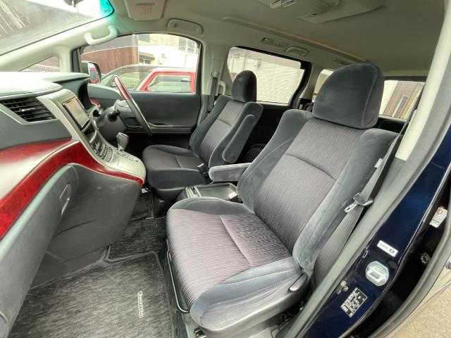 トヨタ ヴェルファイア 2．4Z 岩手県 2008(平20)年 6万km ダークブルーマイカ 純正ＨＤＤナビ　フルセグＴＶ／ＣＤ／ＤＶＤ　/バックカメラ　/フリップダウンモニター　/スペアキー有　/片側パワースライドドア　/ＥＴＣ　/二列目オットマン　/ＷＡＣ　/ステアリングリモコン　/ＡＷ：ＴＲＤ