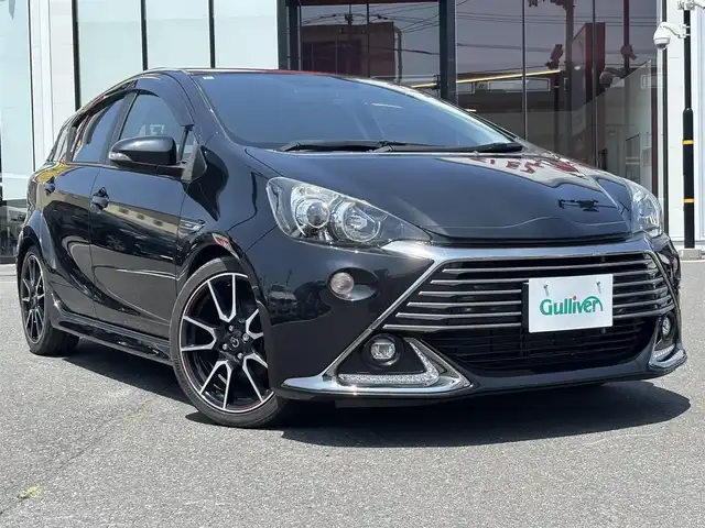 トヨタ アクア G G’s 宮城県 2015(平27)年 5.5万km ブラックマイカ スマートエントリーパッケージ/・スマートエントリー/スタートシステム/・イモビライザー/・オートライト/純正SDナビ（NSCP-W64）/ワンセグTV/バックカメラ/クルーズコントロール/ブラック加飾専用LEDヘッドランプ/車高調/革巻きステアリング/ステアリングリモコン/ブラック合皮/アルカンターラコンビスポーツシート/ドライブレコーダー/ビルトインETC/純正AW17インチ/登録時走行距離54940km