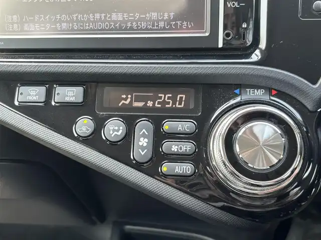 トヨタ アクア G G’s 宮城県 2015(平27)年 5.5万km ブラックマイカ スマートエントリーパッケージ/・スマートエントリー/スタートシステム/・イモビライザー/・オートライト/純正SDナビ（NSCP-W64）/ワンセグTV/バックカメラ/クルーズコントロール/ブラック加飾専用LEDヘッドランプ/車高調/革巻きステアリング/ステアリングリモコン/ブラック合皮/アルカンターラコンビスポーツシート/ドライブレコーダー/ビルトインETC/純正AW17インチ/登録時走行距離54940km