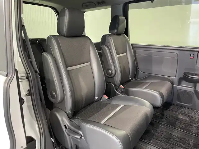 ホンダ ステップワゴン スパーダ eHEV G EXホンダS 愛知県 2020(令2)年 2.5万km プラチナホワイトパール 純正１０インチナビ　/(Bluetooth/フルセグTV/CD・DVD再生/SD/FM/AM)/純正フリップダウンモニター　/ＤＩＡＴＯＮＥサウンド　/ホンダセンシング　/　　-衝突軽減ブレーキ/　　-誤発進抑制機能/　　-路外逸脱抑制機能/　　-アダプティブ・クルーズ・コントロール/　　-車線維持支援システム/　　-先行車発進お知らせ機能/　　-標識認識機能/　　-両側パワースライドドア　/シートヒーター　/ビルトインＥＴＣ２．０　/バックカメラ/前後ドライブレコーダー　/ＬＥＤヘッドライト/LEDフォグランプ/ＵＳＢ接続/プッシュスタート/　　スマートキー/純正フロアマット