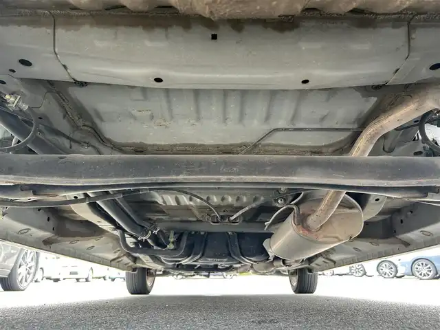 ホンダ Ｎ ＢＯＸ カスタム SSパッケージ 静岡県 2014(平26)年 6.8万km スマートブラック エンジンスタート/パワーステアリング/パワーウィンドウ/アイドリングストップ/AAC/スマートキー（スペアキー：1本）/バックカメラ/ETC/純正SDナビ（フルセグTV、DVD再生機能有、CDチェンジャー）/ベンチシート/純正フロアマット/布系シート/両側パワースライドドア/純正アルミホイール/ABS/横滑り防止装置/オートライト/キセノンヘッドライト/W＋サイドエアバッグ/カーテンエアバッグ/衝突軽減システム