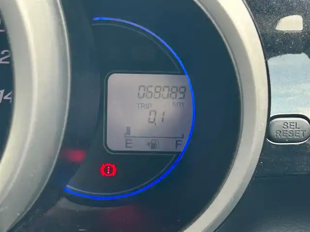 ホンダ Ｎ ＢＯＸ カスタム SSパッケージ 静岡県 2014(平26)年 6.8万km スマートブラック エンジンスタート/パワーステアリング/パワーウィンドウ/アイドリングストップ/AAC/スマートキー（スペアキー：1本）/バックカメラ/ETC/純正SDナビ（フルセグTV、DVD再生機能有、CDチェンジャー）/ベンチシート/純正フロアマット/布系シート/両側パワースライドドア/純正アルミホイール/ABS/横滑り防止装置/オートライト/キセノンヘッドライト/W＋サイドエアバッグ/カーテンエアバッグ/衝突軽減システム