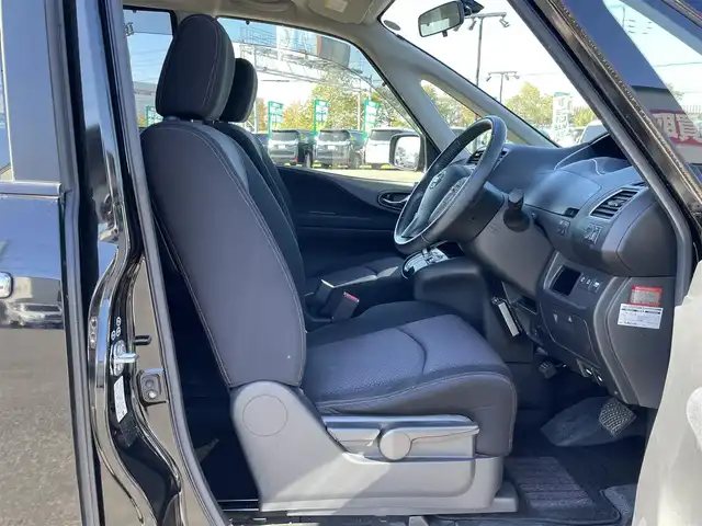 日産 セレナ ハイウェイスター Vセレクション 道央・札幌 2013(平25)年 7.1万km スーパーブラック ４WD/純正ディーラーOPナビ/CD/DVD/SD/フルセグ/横滑り防止装置/クルーズコントロール/バックカメラ/ETC/アイドリングストップ/ECOMODE/両側パワースライドドア/プッシュスタート/スマートキー/LEDヘッドライト/オートライト/フォグランプ/電動格納ミラー/ウィンカーミラー/純正フロアマット/ドアバイザー