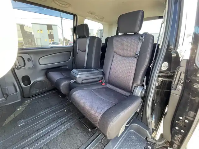 日産 セレナ ハイウェイスター Vセレクション 道央・札幌 2013(平25)年 7.1万km スーパーブラック ４WD/純正ディーラーOPナビ/CD/DVD/SD/フルセグ/横滑り防止装置/クルーズコントロール/バックカメラ/ETC/アイドリングストップ/ECOMODE/両側パワースライドドア/プッシュスタート/スマートキー/LEDヘッドライト/オートライト/フォグランプ/電動格納ミラー/ウィンカーミラー/純正フロアマット/ドアバイザー