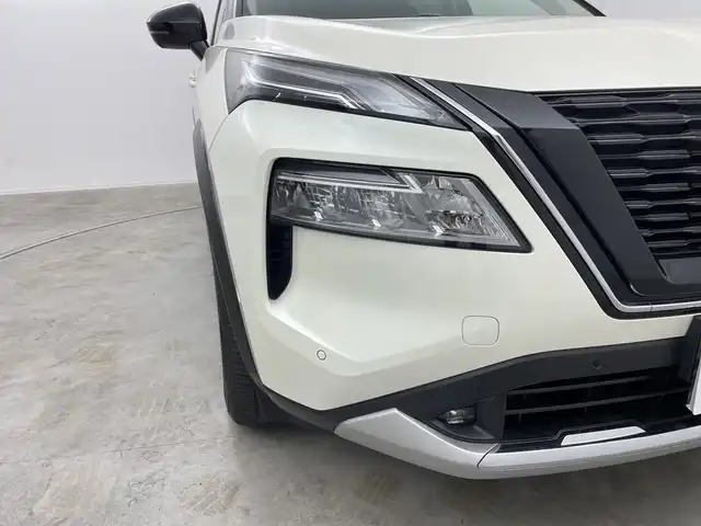 日産 エクストレイル G e－4ORCE 群馬県 2023(令5)年 2.8万km ブリリアントホワイトパール/スーパーブラック 2トーン 純正１２．３型ナビ　全周囲カメラ　アダプティブクルーズコントロール　パワーバックドア　デジタルインナーミラー　ブラインドスポットモニター　前後ドライブレコーダー　ＬＥＤヘッドライト　ＥＴＣ　禁煙車