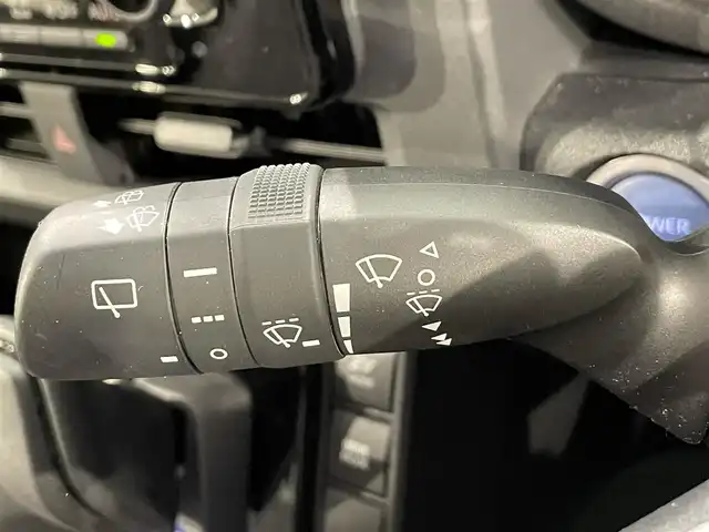 トヨタ シエンタ ハイブリッド Z 愛知県 2023(令5)年 1.1万km スカーレットメタリック 純正10.5インチナビ/　TV/AM/FM/Bluetooth/アラウンドビューモニター/トヨタセーフティセンス/　・プリクラッシュセーフティ/　・レーンキープアシスト/　・レーダークルーズコントロール/　・アダプティブハイビームシステム/　・ロードサインアシスト/両側パワースライドドア/ビルトインETC/LEDオートライト/純正フロアマット/純正アルミホイール/ブラインドスポットモニター/衝突軽減ブレーキ/100V電源