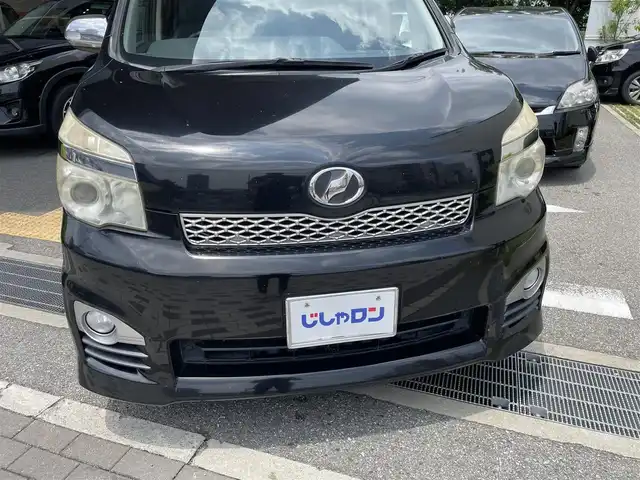 トヨタ ヴォクシー ZS 煌Ⅲ 兵庫県 2013(平25)年 8.8万km ブラック (株)IDOMが運営する【じしゃロン西宮店】の自社ローン専用車両になります。こちらは現金またはオートローンご利用時の価格です。自社ローンご希望の方は別途その旨お申付け下さい/＊ETC/＊パワステ/＊パワーウィンドウ/＊バックカメラ/＊フルセグ/＊両側パワスラ/＊オートライト