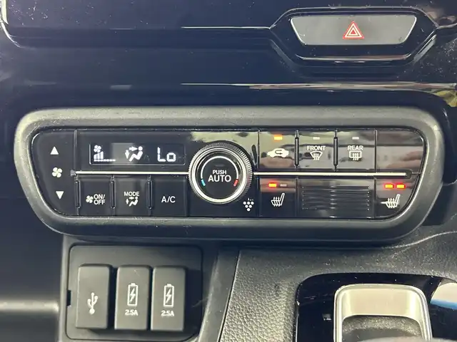 ホンダ Ｎ ＢＯＸ カスタム L 愛知県 2022(令4)年 6万km ミッドナイトブルービームM 禁煙車/ワンオーナー/純正8インチナビ【VXU-227NBi】/（Bluetooth/フルセグTV/CD/DVD/USB/SD）/バックカメラ/ホンダセンシング/　・渋滞追従機能付アダプティブクルーズコントロール/　・誤発進抑制機能/　・歩行者事故低減ステアリング/　・路外逸脱抑制機能/　・車線維持支援システム/　・先行車発進お知らせ機能/　・標識認識機能/　・後方誤発進抑制機能/　・オートハイビーム/後方コーナーセンサー/前後ドライブレコーダー/ETC/前席席シートヒーター/左側パワースライドドア/ステアリングスイッチ/ECON/スタッドレスタイヤ（積み込み夏タイヤあり）/フルフラットシート/チップアップシート/LEDヘッドライト/ヘッドライトレベライザー/フロントフォグランプ/プラズマクラスター/純正フロアマット/電動格納ミラー/プッシュスタート