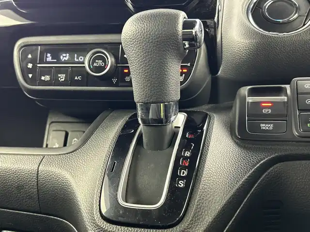 ホンダ Ｎ ＢＯＸ カスタム L 愛知県 2022(令4)年 6万km ミッドナイトブルービームM 禁煙車/ワンオーナー/純正8インチナビ【VXU-227NBi】/（Bluetooth/フルセグTV/CD/DVD/USB/SD）/バックカメラ/ホンダセンシング/　・渋滞追従機能付アダプティブクルーズコントロール/　・誤発進抑制機能/　・歩行者事故低減ステアリング/　・路外逸脱抑制機能/　・車線維持支援システム/　・先行車発進お知らせ機能/　・標識認識機能/　・後方誤発進抑制機能/　・オートハイビーム/後方コーナーセンサー/前後ドライブレコーダー/ETC/前席席シートヒーター/左側パワースライドドア/ステアリングスイッチ/ECON/スタッドレスタイヤ（積み込み夏タイヤあり）/フルフラットシート/チップアップシート/LEDヘッドライト/ヘッドライトレベライザー/フロントフォグランプ/プラズマクラスター/純正フロアマット/電動格納ミラー/プッシュスタート