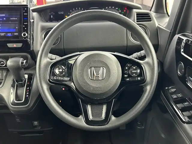 ホンダ Ｎ ＢＯＸ カスタム L 愛知県 2022(令4)年 6万km ミッドナイトブルービームM 禁煙車/ワンオーナー/純正8インチナビ【VXU-227NBi】/（Bluetooth/フルセグTV/CD/DVD/USB/SD）/バックカメラ/ホンダセンシング/　・渋滞追従機能付アダプティブクルーズコントロール/　・誤発進抑制機能/　・歩行者事故低減ステアリング/　・路外逸脱抑制機能/　・車線維持支援システム/　・先行車発進お知らせ機能/　・標識認識機能/　・後方誤発進抑制機能/　・オートハイビーム/後方コーナーセンサー/前後ドライブレコーダー/ETC/前席席シートヒーター/左側パワースライドドア/ステアリングスイッチ/ECON/スタッドレスタイヤ（積み込み夏タイヤあり）/フルフラットシート/チップアップシート/LEDヘッドライト/ヘッドライトレベライザー/フロントフォグランプ/プラズマクラスター/純正フロアマット/電動格納ミラー/プッシュスタート