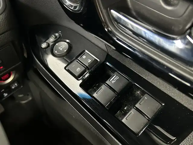 ホンダ Ｎ ＢＯＸ カスタム L 愛知県 2022(令4)年 6万km ミッドナイトブルービームM 禁煙車/ワンオーナー/純正8インチナビ【VXU-227NBi】/（Bluetooth/フルセグTV/CD/DVD/USB/SD）/バックカメラ/ホンダセンシング/　・渋滞追従機能付アダプティブクルーズコントロール/　・誤発進抑制機能/　・歩行者事故低減ステアリング/　・路外逸脱抑制機能/　・車線維持支援システム/　・先行車発進お知らせ機能/　・標識認識機能/　・後方誤発進抑制機能/　・オートハイビーム/後方コーナーセンサー/前後ドライブレコーダー/ETC/前席席シートヒーター/左側パワースライドドア/ステアリングスイッチ/ECON/スタッドレスタイヤ（積み込み夏タイヤあり）/フルフラットシート/チップアップシート/LEDヘッドライト/ヘッドライトレベライザー/フロントフォグランプ/プラズマクラスター/純正フロアマット/電動格納ミラー/プッシュスタート