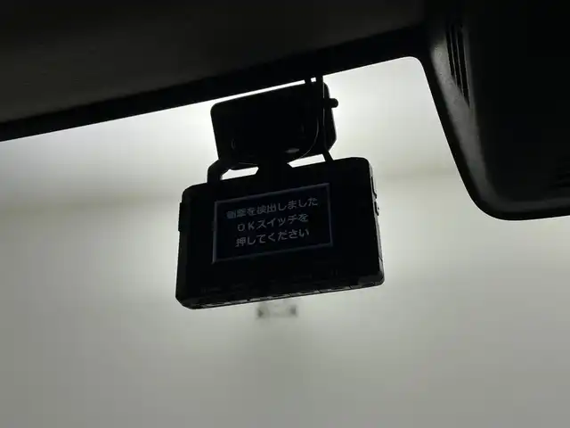 スズキ ジムニー XC 鹿児島県 2024(令6)年 0.9万km ミディアムグレー 純正SDナビ/（AM/FM/CD/DVD/Bluetooth）/バックカメラ/前後ドライブレコーダー/クルーズコントロール/ETC/シートヒーター/SUZUKIフロントグリル/レザー調シートカバー/背面タイヤ/オートライト/LEDヘッドライト/純正16インチAW/ドアバイザー