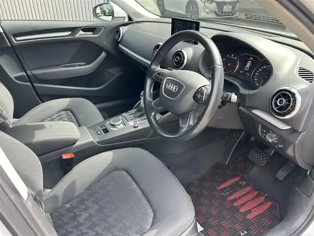 アウディ Ａ３ スポーツバック 1．4 TFSI 大阪府 2015(平27)年 7.8万km 白 純正ナビ/バックカメラ/クリアランスソナー/パドルシフト/純正16インチＡＷ/ＨＩＤヘッドライト/ＥＴＣ/ドラレコ/クルコン