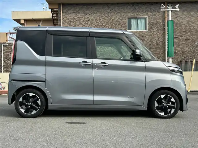 日産 ルークス ハイウェイスター X 静岡県 2021(令3)年 2.3万km チタニウムグレーメタリック 純正SDナビ（BT接続）/全方位カメラ/純正アルミホイール/純正フロアマット/LEDヘッドライト/エンジンスタートボタン/パワーステアリング/パワーウィンドウ/アイドリングストップ/スマートキー/AAC/USB入力端子/布系シート/ベンチシート/片側パワースライドドア/ABS/横滑り防止装置/前後コーナーセンサー/W+サイドエアバッグ/衝突軽減システム