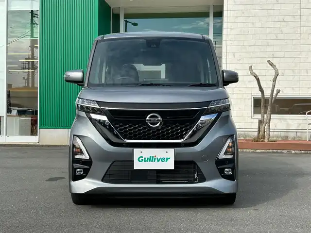 日産 ルークス ハイウェイスター X 静岡県 2021(令3)年 2.3万km チタニウムグレーメタリック 純正SDナビ（BT接続）/全方位カメラ/純正アルミホイール/純正フロアマット/LEDヘッドライト/エンジンスタートボタン/パワーステアリング/パワーウィンドウ/アイドリングストップ/スマートキー/AAC/USB入力端子/布系シート/ベンチシート/片側パワースライドドア/ABS/横滑り防止装置/前後コーナーセンサー/W+サイドエアバッグ/衝突軽減システム