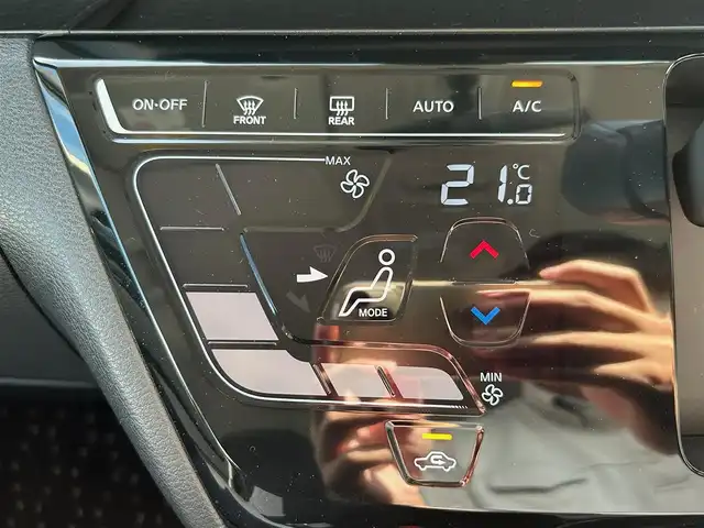 日産 ルークス ハイウェイスター X 静岡県 2021(令3)年 2.3万km チタニウムグレーメタリック 純正SDナビ（BT接続）/全方位カメラ/純正アルミホイール/純正フロアマット/LEDヘッドライト/エンジンスタートボタン/パワーステアリング/パワーウィンドウ/アイドリングストップ/スマートキー/AAC/USB入力端子/布系シート/ベンチシート/片側パワースライドドア/ABS/横滑り防止装置/前後コーナーセンサー/W+サイドエアバッグ/衝突軽減システム