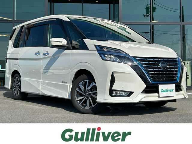 日産 セレナ e－パワー ハイウェイスター V 愛媛県 2021(令3)年 4.7万km ブリリアントホワイトパール 純正ナビ（Bluetooth/フルセグTV）/アラウンドビューモニター/プロパイロット/ETC/フリップダウンモニター/前方ドライブレコーダー/レーダークルーズコントロール/3列シート/純正フロアマット/前後コーナーセンサー/LEDヘッドライト