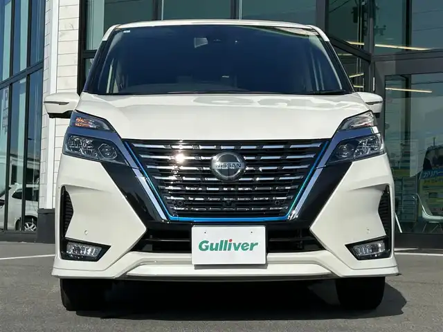 日産 セレナ e－パワー ハイウェイスター V 愛媛県 2021(令3)年 4.7万km ブリリアントホワイトパール 純正ナビ（Bluetooth/フルセグTV）/アラウンドビューモニター/プロパイロット/ETC/フリップダウンモニター/前方ドライブレコーダー/レーダークルーズコントロール/3列シート/純正フロアマット/前後コーナーセンサー/LEDヘッドライト