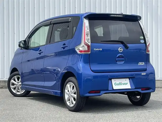 日産 デイズ ハイウェイスターX 福岡県 2018(平30)年 6.2万km オーシャンブルーP 純正ナビ（ＭＭ３１８Ｄ－Ｗ）/フルセグTV/CD/DVD/SD/AUX/FM/AM/全周囲カメラ/エマージェンシーブレーキ/LDW/アイドリングストップ/ＨＩＤヘッドライト/フォグランプ/オートハイビーム/ＥＴＣ/純正１４ＡＷ