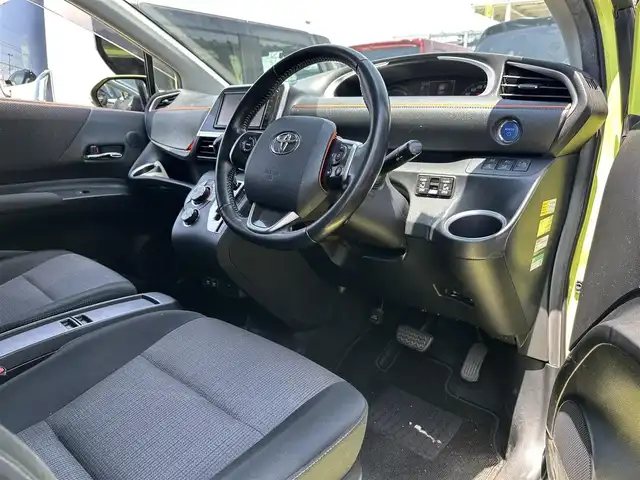 トヨタ シエンタ ハイブリッド ファンベースG 滋賀県 2019(平31)年 6.6万km エアーイエロー 禁煙車/純正ナビ/【CD/DVD/ワンセグTV/Bluetooth】/パノラミックビューモニター/ETC/ドライブレコーダー/両側パワースライドドア/トヨタセーフティセンス/・プリクラッシュセーフティ/・レーンディパーチャーアラート/・オートマチックハイビーム/クルーズコントロール/LEDヘッドライト/スマートキー