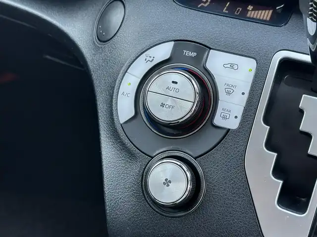 トヨタ シエンタ ハイブリッド ファンベースG 滋賀県 2019(平31)年 6.6万km エアーイエロー 禁煙車/純正ナビ/【CD/DVD/ワンセグTV/Bluetooth】/パノラミックビューモニター/ETC/ドライブレコーダー/両側パワースライドドア/トヨタセーフティセンス/・プリクラッシュセーフティ/・レーンディパーチャーアラート/・オートマチックハイビーム/クルーズコントロール/LEDヘッドライト/スマートキー