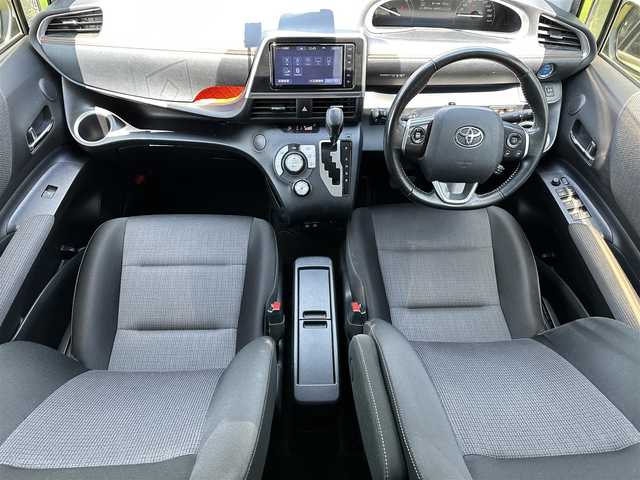 トヨタ シエンタ ハイブリッド ファンベースG 滋賀県 2019(平31)年 6.6万km エアーイエロー 禁煙車/純正ナビ/【CD/DVD/ワンセグTV/Bluetooth】/パノラミックビューモニター/ETC/ドライブレコーダー/両側パワースライドドア/トヨタセーフティセンス/・プリクラッシュセーフティ/・レーンディパーチャーアラート/・オートマチックハイビーム/クルーズコントロール/LEDヘッドライト/スマートキー