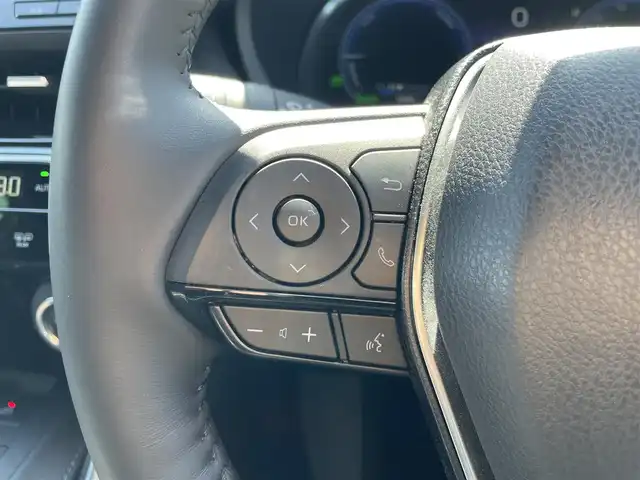 トヨタ ハリアー ＰＨＥＶ Z 福岡県 2023(令5)年 1.6万km プラチナホワイトパールマイカ ワンオーナー/4WD/トヨタセーフティセンス/調光パノラマルーフ/JBLナビ/（BLUETOOTH/フルセグ)/JBLプレミアムサウンドシステム/アラウンドビューモニター/バックカメラ/フロントカメラ/サイドカメラ/電動リアゲート/レーダークルーズコントロール/LEDヘッドライト/オートライト/オートマチックハイビーム/レザーシート/全席シートヒーター/DN席エアシート/DN席パワーシート/シートメモリー/チルトステアリング/ステアリングヒーター/純正19インチAW/HUD/TVキャンセラー/デジタルインナーミラー/ウィンカーミラー/横滑り防止装置/コーナーセンサー/レーンキープアシスト/盗難防止装置/BSM/スマートキー/ETC2.0/保証書/取扱説明書