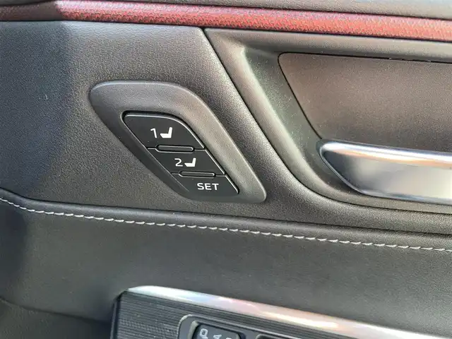 トヨタ ハリアー ＰＨＥＶ Z 福岡県 2023(令5)年 1.6万km プラチナホワイトパールマイカ ワンオーナー/4WD/トヨタセーフティセンス/調光パノラマルーフ/JBLナビ/（BLUETOOTH/フルセグ)/JBLプレミアムサウンドシステム/アラウンドビューモニター/バックカメラ/フロントカメラ/サイドカメラ/電動リアゲート/レーダークルーズコントロール/LEDヘッドライト/オートライト/オートマチックハイビーム/レザーシート/全席シートヒーター/DN席エアシート/DN席パワーシート/シートメモリー/チルトステアリング/ステアリングヒーター/純正19インチAW/HUD/TVキャンセラー/デジタルインナーミラー/ウィンカーミラー/横滑り防止装置/コーナーセンサー/レーンキープアシスト/盗難防止装置/BSM/スマートキー/ETC2.0/保証書/取扱説明書