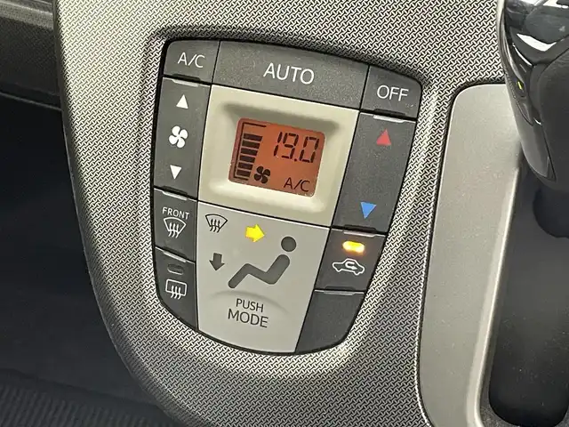 ダイハツ ムーヴ カスタム X SA 滋賀県 2013(平25)年 8.7万km タングステングレーM 純正7インチナビ/【Bluetooth/CD/DVD/フルセグTV/SD/AUX】/衝突軽減ブレーキ/社外ETC/HIDヘッドライト/オートライト/純正フロアマット/プッシュスタート/スマートキー/ドアバイザー