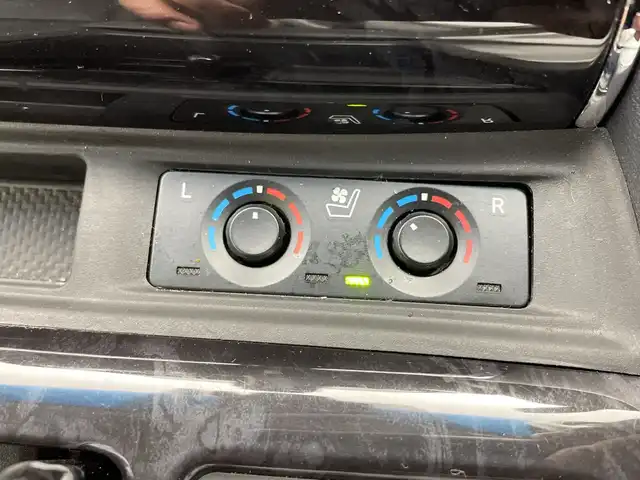 トヨタ アルファードハイブリット SR Cパッケージ 群馬県 2021(令3)年 4.8万km ホワイトパールクリスタルシャイン 純正９型ナビ　純正１２．１型ナビ　ツインムーンルーフ　ブラインドスポットモニター　デジタルインナーミラー　アダプティブクルーズコントロール　パワーバックドア　シートベンチレーション　ＥＴＣ　禁煙車