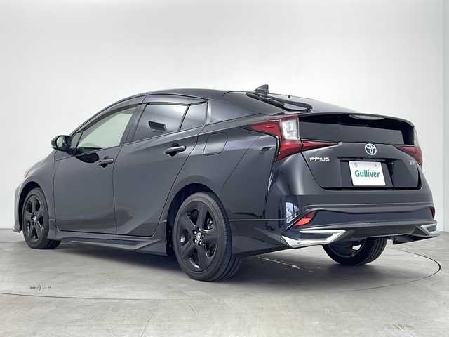 トヨタ プリウス S ツーリングセレ ブラックED 鹿児島県 2022(令4)年 2.8万km プレシャスブラックパール 純正DPオーディオ／フルセグ／ＢＴ/バックカメラ/ビルトインＥＴＣ/ＴＲＤフロントスポイラー/モデリスタエアロ（サイド・リヤ）/トヨタセーフティセンス/レーダークルーズコントロール/黒レザーシート/前席シートヒーター/LEDヘットライト/LEDフォグライト/デイライト/純正１７インチアルミホイール/プッシュエンジンスタート/オートライト/フロアマット/ドアバイザー
