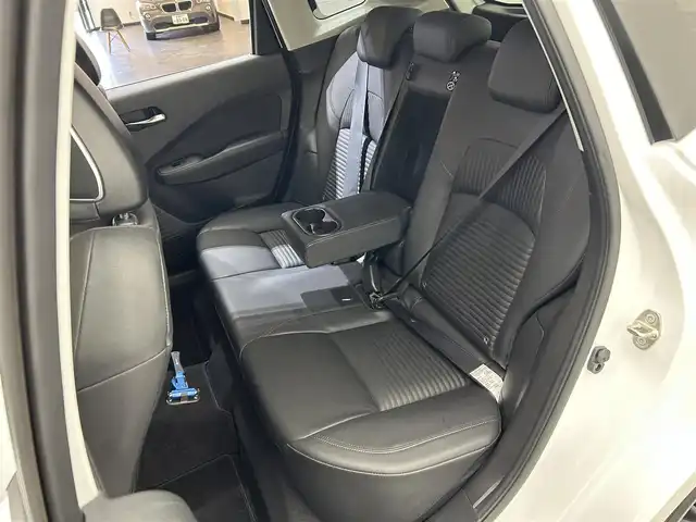日産 オーラ G レザーエディション 愛媛県 2023(令5)年 1.4万km ピュアホワイトパール メーカーナビ/(Bluetooth/HDMI)/プロパイロット/インテリジェントルームミラー/全周囲カメラ/BOSEサウンド/ワイヤレス充電/ステアリングヒーター/シートヒーター/純正ドライブレコーダー/ETC2.0/衝突被害軽減ブレーキ/コーナーセンサー/ブラインドスポットモニター/オートマチックハイビーム/オートライト/フォグランプ/スペアキー/保証書
