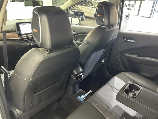 日産 オーラ G レザーエディション 愛媛県 2023(令5)年 1.4万km ピュアホワイトパール メーカーナビ/(Bluetooth/HDMI)/プロパイロット/インテリジェントルームミラー/全周囲カメラ/BOSEサウンド/ワイヤレス充電/ステアリングヒーター/シートヒーター/純正ドライブレコーダー/ETC2.0/衝突被害軽減ブレーキ/コーナーセンサー/ブラインドスポットモニター/オートマチックハイビーム/オートライト/フォグランプ/スペアキー/保証書