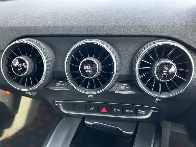 アウディ ＴＴクーペ 2．0 TFSI クワトロ 道東・釧路十勝 2015(平27)年 4.7万km ミトスブラックメタリック Sラインパッケージ/ハーフレザー/パワーシート/純正ナビ/TV/CD/DVD/BT/バーチャルコックピット/バックカメラ/パドルシフト/社外ドライブレコーダー(前)/社外20インチAW/LEDヘッドライト/オートライト/リアフォグライト/社外スピーカー/純正フロアマット/ETC