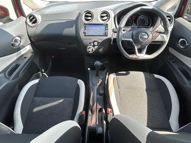 日産 ノート 長崎県 2019(令1)年 3万km ガーネットレッド 純正ナビ（AM/FM/TV/BT/SD/DISC)/全方位カメラ/インテリジェントインナーミラー/ドラレコ前方/コーナーセンサー/純正フロアマット/アイドリングストップ/レーンキープアシスト/横滑り防止装置/衝突被害軽減システム/保証書/取扱説明書