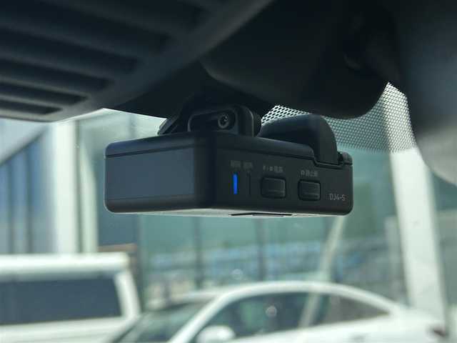 日産 ノート X 長崎県 2019(令1)年 3万km ガーネットレッド 純正ナビ（AM/FM/TV/BT/SD/DISC)/全方位カメラ/インテリジェントインナーミラー/ドラレコ前方/コーナーセンサー/純正フロアマット/アイドリングストップ/レーンキープアシスト/横滑り防止装置/衝突被害軽減システム/保証書/取扱説明書