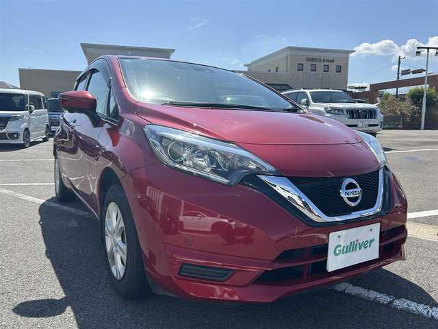 日産 ノート X 長崎県 2019(令1)年 3万km ガーネットレッド 純正ナビ（AM/FM/TV/BT/SD/DISC)/全方位カメラ/インテリジェントインナーミラー/ドラレコ前方/コーナーセンサー/純正フロアマット/アイドリングストップ/レーンキープアシスト/横滑り防止装置/衝突被害軽減システム/保証書/取扱説明書