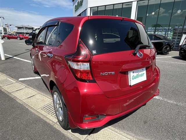日産 ノート X 長崎県 2019(令1)年 3万km ガーネットレッド 純正ナビ（AM/FM/TV/BT/SD/DISC)/全方位カメラ/インテリジェントインナーミラー/ドラレコ前方/コーナーセンサー/純正フロアマット/アイドリングストップ/レーンキープアシスト/横滑り防止装置/衝突被害軽減システム/保証書/取扱説明書