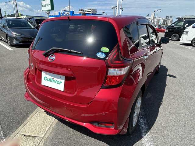 日産 ノート X 長崎県 2019(令1)年 3万km ガーネットレッド 純正ナビ（AM/FM/TV/BT/SD/DISC)/全方位カメラ/インテリジェントインナーミラー/ドラレコ前方/コーナーセンサー/純正フロアマット/アイドリングストップ/レーンキープアシスト/横滑り防止装置/衝突被害軽減システム/保証書/取扱説明書