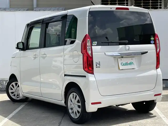 ホンダ Ｎ ＢＯＸ G L ホンダセンシング 青森県 2020(令2)年 3.9万km プラチナホワイトパール ワンオーナー/4WD/純正8インチナビ/【AM/FM/フルセグTV/SD/CD/DVD/BT】/バックカメラ/ホンダセンシング/・衝突被害軽減ブレーキ/・誤発進抑制機能/・歩行者事故低減ステアリング/・先行車発信お知らせ機能/・標識認識機能/・路外逸脱抑制機能/・クルーズコントロール/・車線維持支援システム/オートハイビーム/片側パワースライドドア/エンジンスターター/ETC/後席会話機能/積込　夏タイヤ　155/65R14　20年製/装着　冬タイヤ　155/65R14　19年製/保証書/取扱説明書