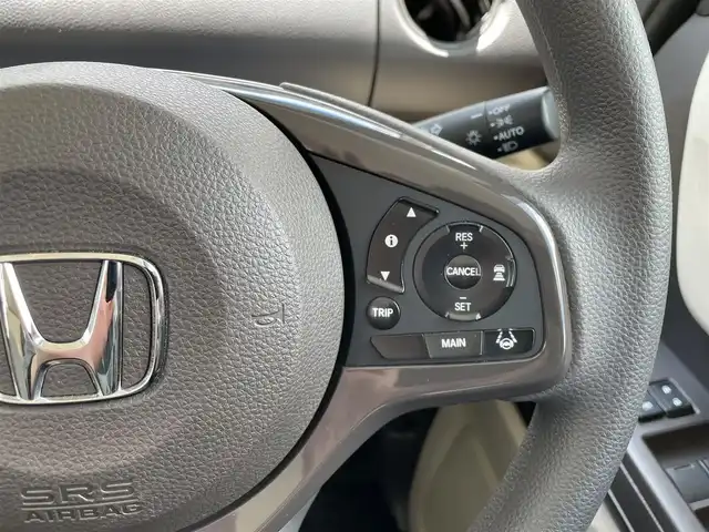 ホンダ Ｎ ＢＯＸ G L ホンダセンシング 青森県 2020(令2)年 3.9万km プラチナホワイトパール ワンオーナー/4WD/純正8インチナビ/【AM/FM/フルセグTV/SD/CD/DVD/BT】/バックカメラ/ホンダセンシング/・衝突被害軽減ブレーキ/・誤発進抑制機能/・歩行者事故低減ステアリング/・先行車発信お知らせ機能/・標識認識機能/・路外逸脱抑制機能/・クルーズコントロール/・車線維持支援システム/オートハイビーム/片側パワースライドドア/エンジンスターター/ETC/後席会話機能/積込　夏タイヤ　155/65R14　20年製/装着　冬タイヤ　155/65R14　19年製/保証書/取扱説明書