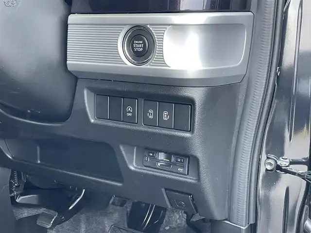 スズキ スペーシア カスタム HYBRID XS ターボ 佐賀県 2023(令5)年 1.2万km ブルーイッシュブラックパール3 純正８型ナビ/フルセグTV/全周囲カメラ/レーダークルーズコントロール/両側パワースライドドア/ヘッドアップディスプレイ/セーフティーサポート/・車線逸脱警報機能/・ふらつき警報機能/・急ブレーキ時シグナル/・デュアルセンサーブレーキサポート/USBポート/ビルトインETC/パドルシフト/プッシュスタート/スマートキー/純正LEDヘッドライト/純正15インチアルミ/純正フロアマット
