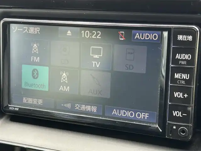 トヨタ エスクァイア ハイブリッド Xi 熊本県 2019(平31)年 3.3万km スパークリングブラックパールクリスタルシャイン 純正SDナビDTV/・AM/FM/CD/DVD/BT/AUX/・地デジ/バックカメラ/両側パワースライドドア/トヨタセーフティセンス/・プリクラッシュセーフティ/・レーントレーシングアシスト/・クリアランスソナー/・パーキングサポートブレーキ/・ロードサインアシスト/クルーズコントロール/EV/ECO/PWRMODE/オートハイビーム/フォグランプ/電動格納・ウィンカーミラー/LEDライト/アイドリングストップ/USB充電（フロント、2列目）/シートヒーター（DN）/デュアルエアコン/リアクーラー/プッシュスタート/ロールシェード/革巻きステアリング/ステアリングスイッチ/スマートキー